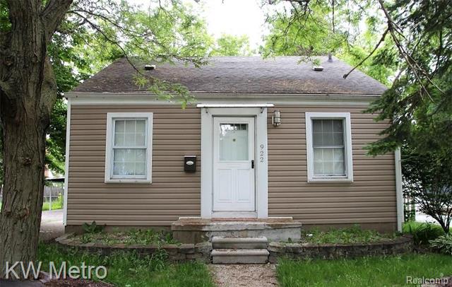 front view picture of 922 Mclean Ave, Royal Oak, MI. 48067