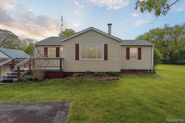 front view picture of 7244 Neff, Mount Morris, MI. 48458