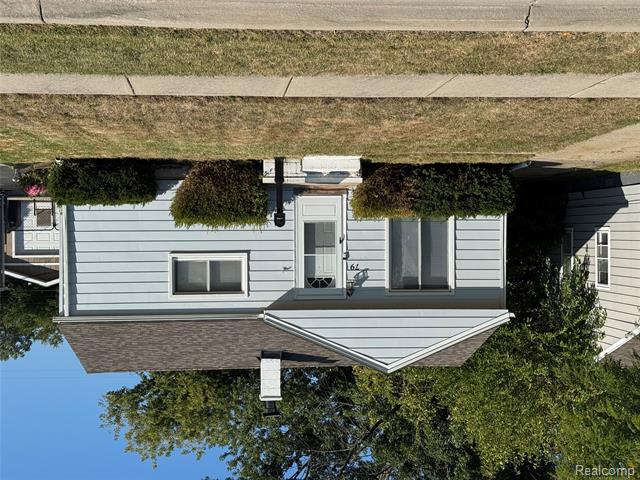 front view picture of 79 E Hudson Ave, Madison Heights, MI. 48071