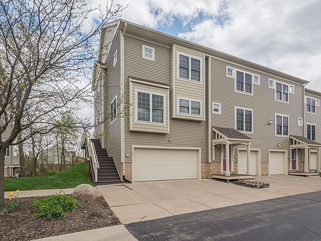 front view picture of 2160 Pennsylvania Lane, Ann Arbor, MI. 48103
