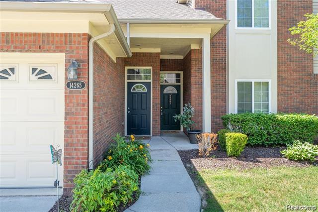 front view picture of 14265 Shadywood Drive, Sterling Heights, MI. 48312