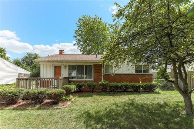 front view picture of 1288 Crestwood Avenue, Ypsilanti, MI. 48198