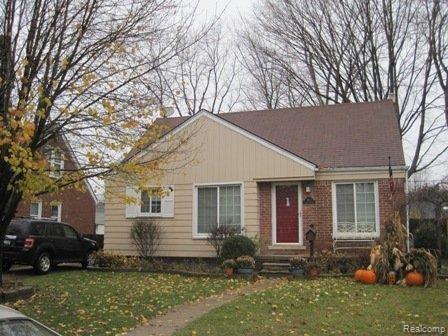 front view picture of 1921 Kalama Ave, Royal Oak, MI. 48067