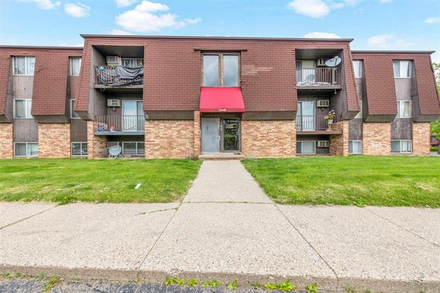 front view picture of 21640 Hillside, Clinton Township, MI. 48035