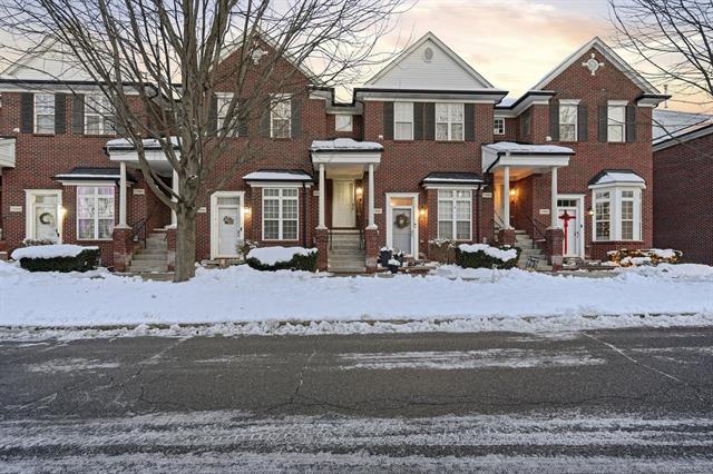 front view picture of 53092 Providence, Shelby Township, MI. 48316