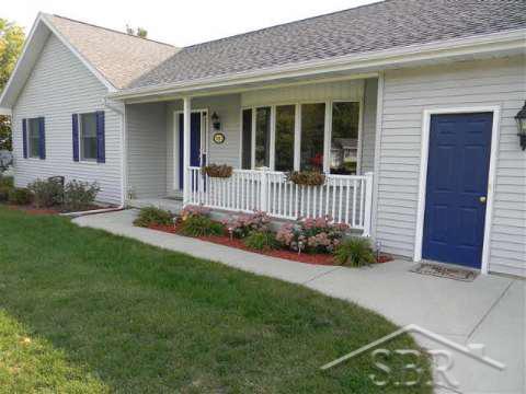 front view picture of 1883 S Van Buren, Reese, MI. 48757