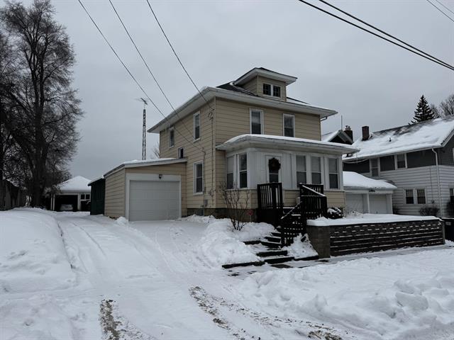 front view picture of 406 Garfield, Jackson, MI. 49203
