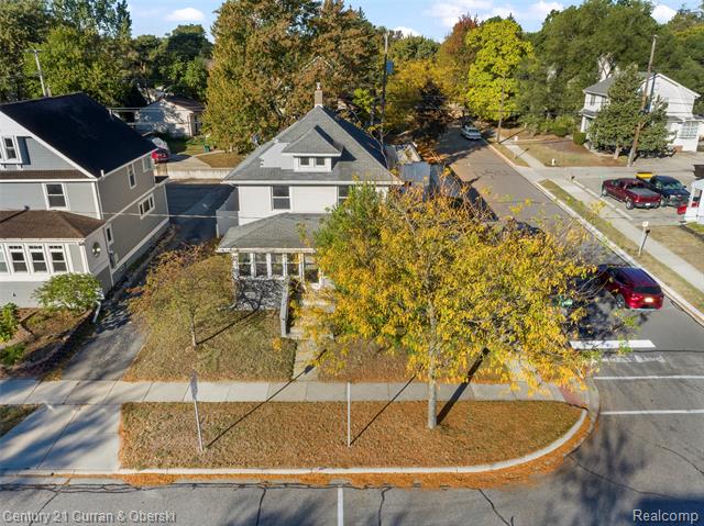 front view picture of 902 S Washington Ave, Royal Oak, MI. 48067