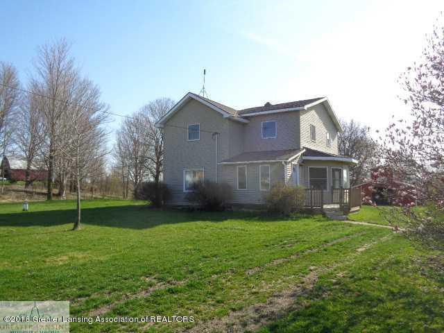 front view picture of 2009 S Canal Road, Eaton Rapids, MI. 48827