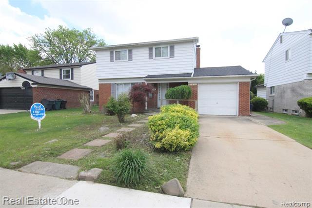 front view picture of 14251 Elgin St, Oak Park, MI. 48237