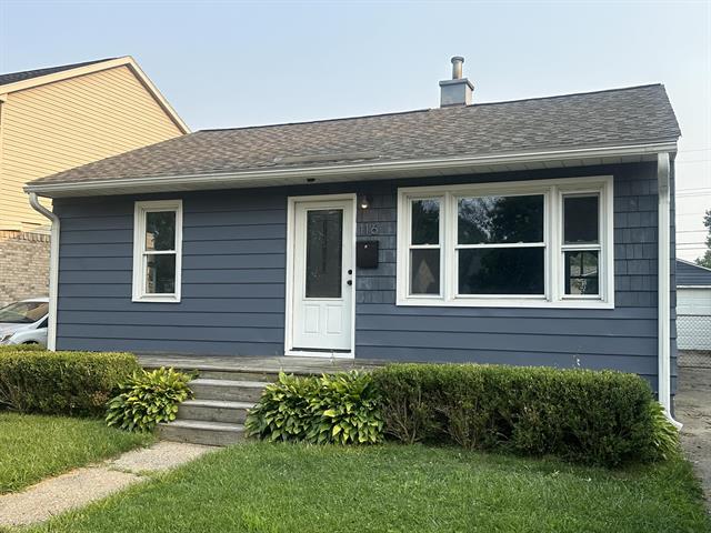 front view picture of 116 E Kalama Ave, Madison Heights, MI. 48071