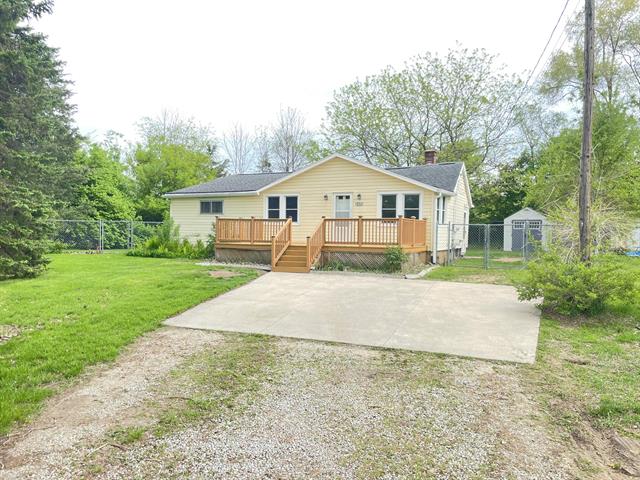 front view picture of 3425 Miles Rd, Jackson, MI. 49201