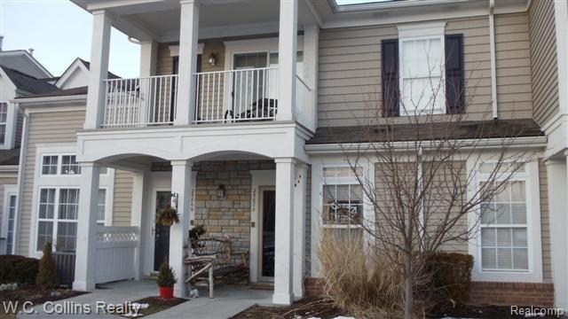 front view picture of 25870 Maritime Circle N, Harrison Township, MI. 48045