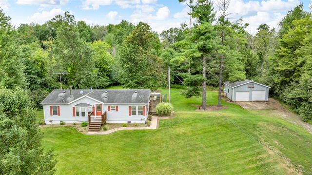 front view picture of 4100 Hawkins Rd, Jackson, MI. 49201