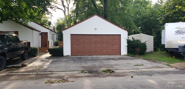 front view picture of 507 Main, Fenton, MI. 48430