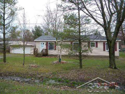 front view picture of 3130 E Moore, Saginaw, MI. 48601