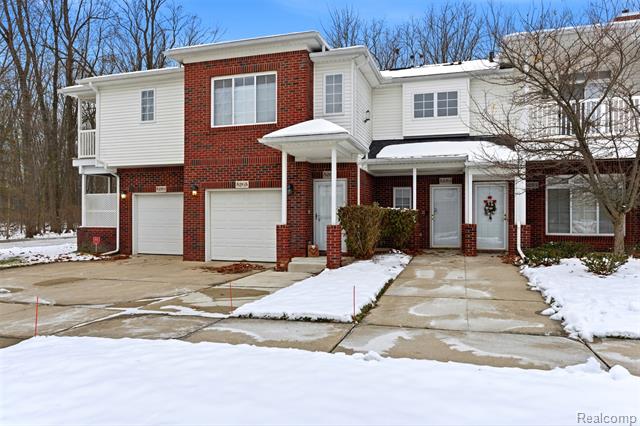 front view picture of 5259 Twin Oaks Dr., Sterling Heights, MI. 48314