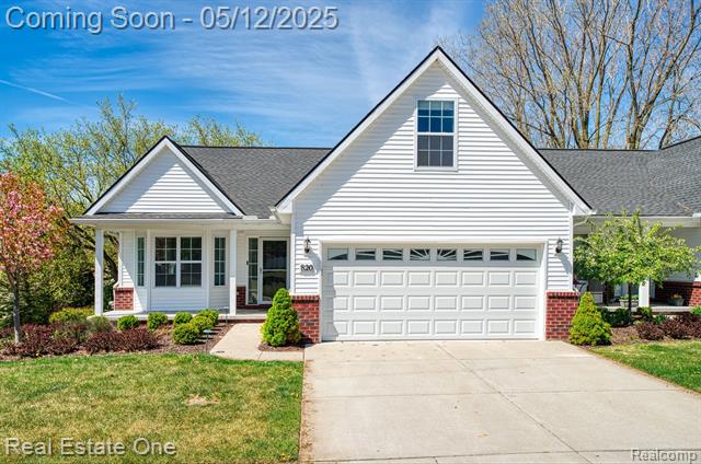 front view picture of 820 Nelsons Ridge Drive, Howell, MI. 48843