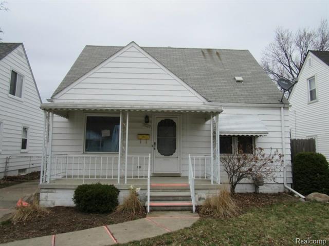 front view picture of 2027 Harwood Ave, Royal Oak, MI. 48067