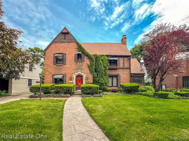 front view picture of 26044 York Rd, Huntington Woods, MI. 48070