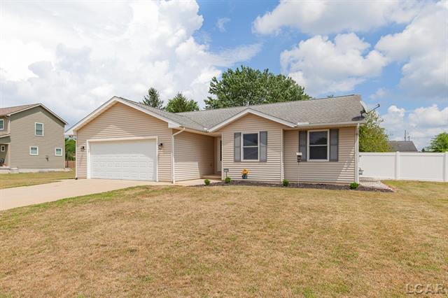 front view picture of 3129 Beaver Creek, Adrian, MI. 49221