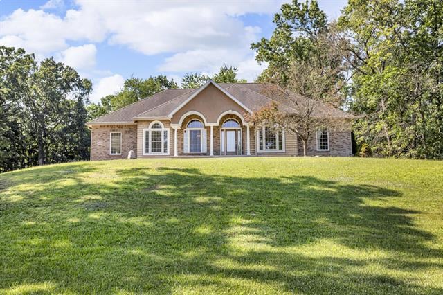 front view picture of 2128 Scenic Hills Drive, Jackson, MI. 49201