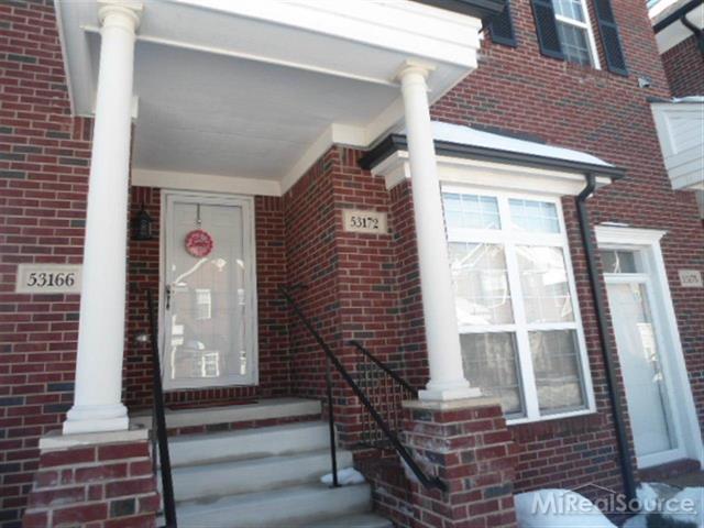 front view picture of 53172 Providence West, Shelby Township, MI. 48316
