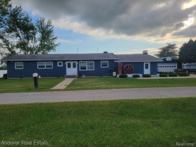 front view picture of 4324 Oak Glen Dr, Camden, MI. 49232