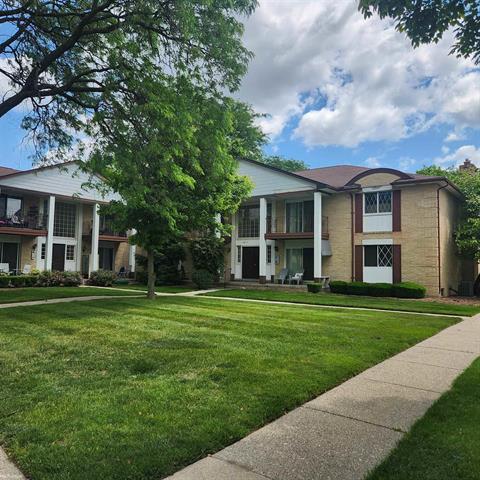 front view picture of 29273 Hayes, Warren, MI. 48088