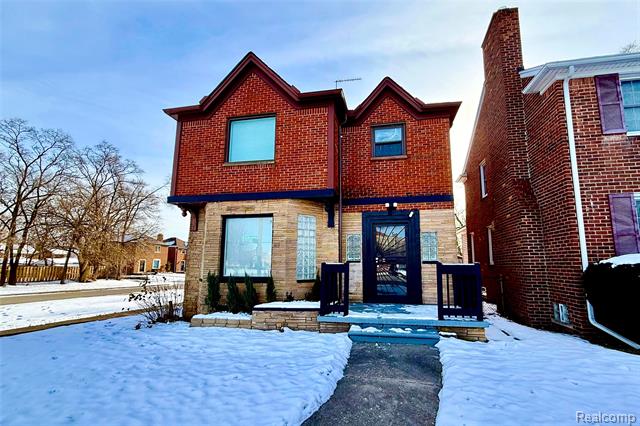 front view picture of 8401 W 7 Mile Road, Detroit, MI. 48221