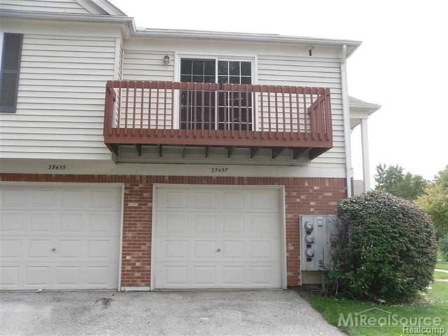 front view picture of 37457 Stonegate Circle, Clinton Township, MI. 48036