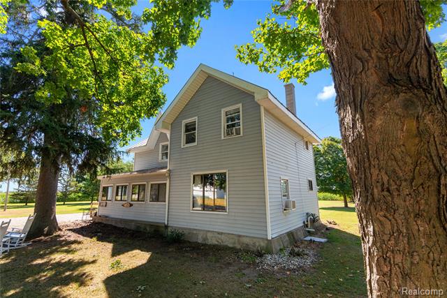 front view picture of 435 E Girard Rd, Coldwater, MI. 49036