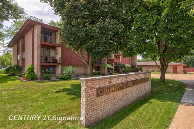 front view picture of 4515 Gratiot #10, Saginaw, MI. 48638
