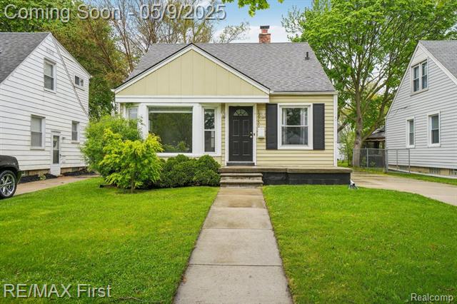 front view picture of 13750 Talbot St, Oak Park, MI. 48237