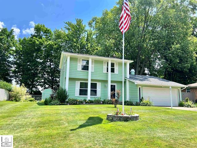 front view picture of 2221 Hermitage Hills Trail, Davison, MI. 48423