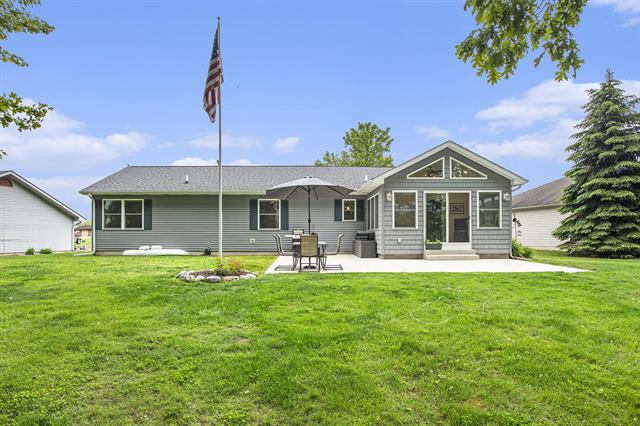 front view picture of 1020 Bayview Dr, Coldwater, MI. 49036