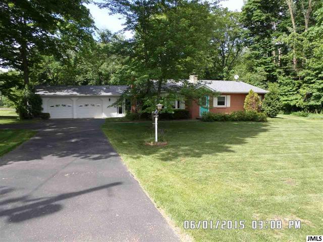 front view picture of 930 State Rd, Quincy, MI. 49082