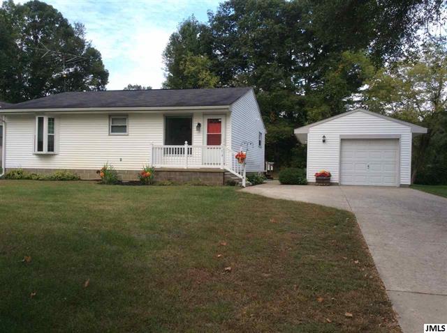 front view picture of 154 Golfview Dr, Brooklyn, MI. 49230