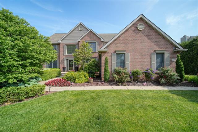 front view picture of 350 Huntington Drive, Saline, MI. 48176