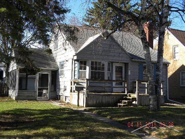 front view picture of 1 Northlawn Ct, Saginaw, MI. 48602