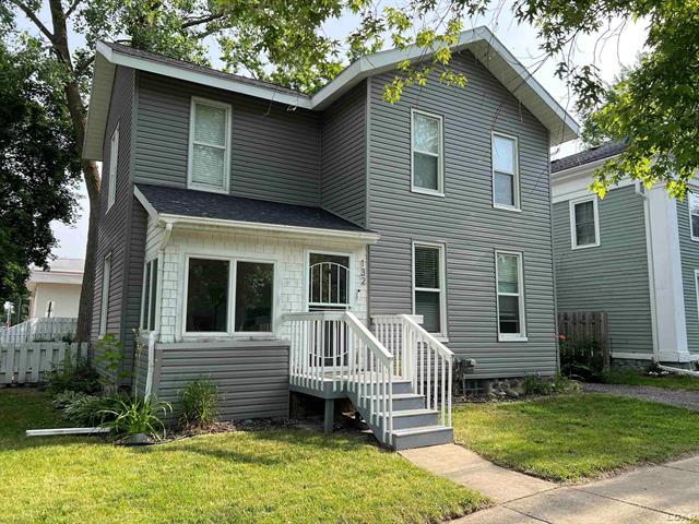 front view picture of 132 W Church St., Clinton, MI. 49236