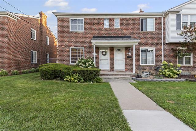 front view picture of 23110 Edsel Ford Court, Saint Clair Shores, MI. 48080