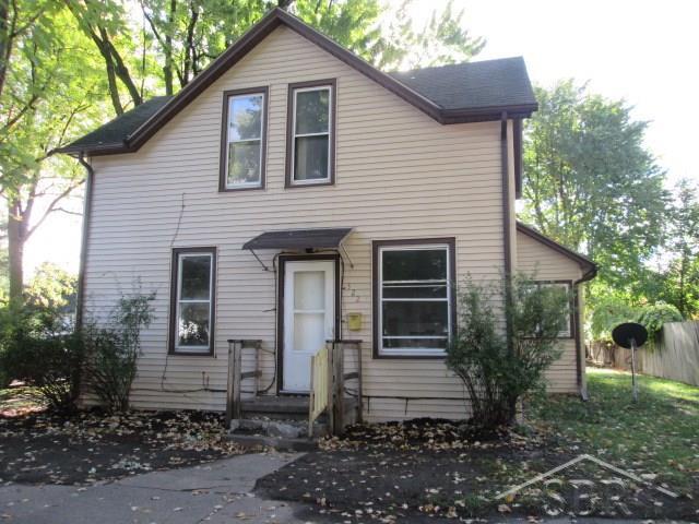 front view picture of 322 N Charles, Saginaw, MI. 48602