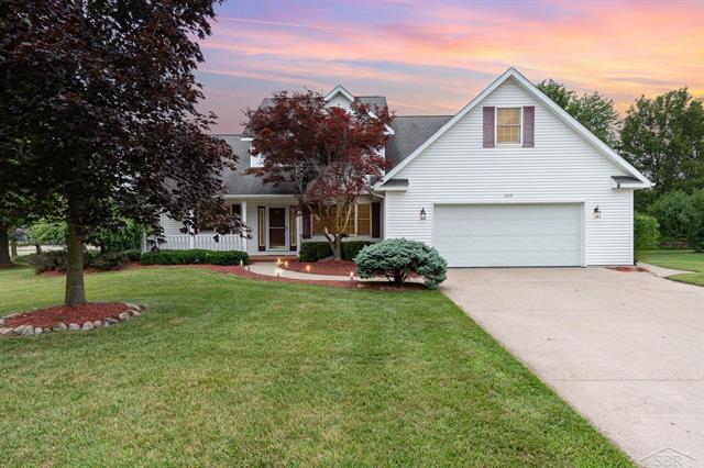 front view picture of 2219 Manchester, Saginaw, MI. 48609