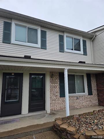 front view picture of 13466 Denver Cir, Sterling Heights, MI. 48312