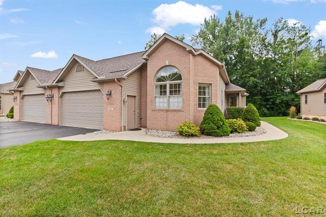 front view picture of 1687 Rivers Edge, Adrian, MI. 49221
