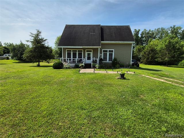 front view picture of 129 Kathy Lane, Brooklyn, MI. 49230