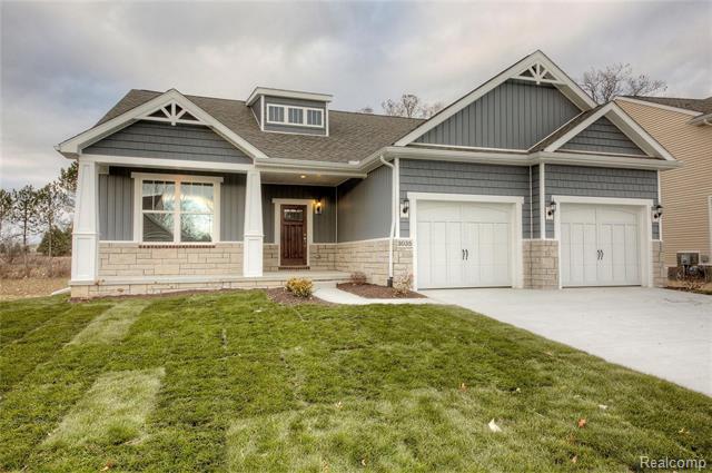 front view picture of 1336 Bluff Dr, Howell, MI. 48843
