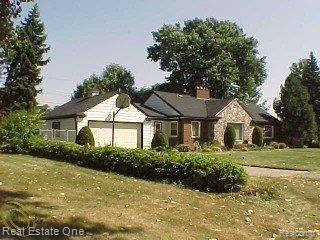 front view picture of 19128 Coral Gables St, Southfield, MI. 48076