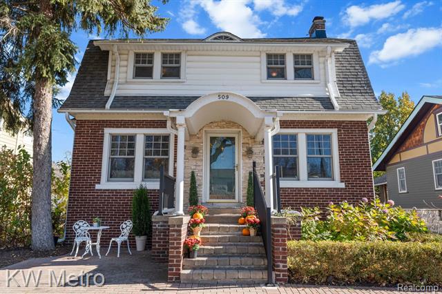 front view picture of 509 S Pleasant St, Royal Oak, MI. 48067